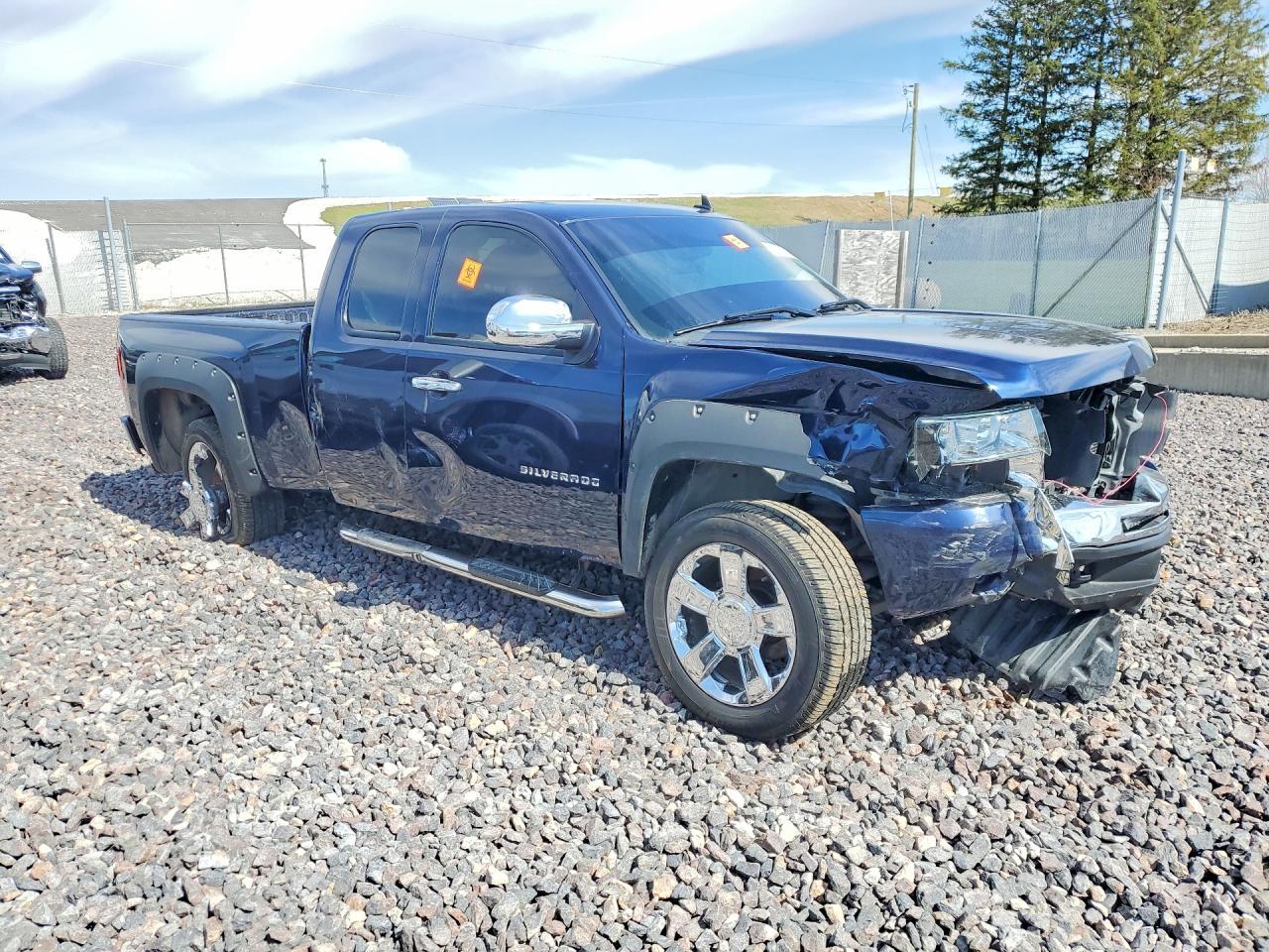 2010 Chevrolet Silverado K1500 Lt - Image 4