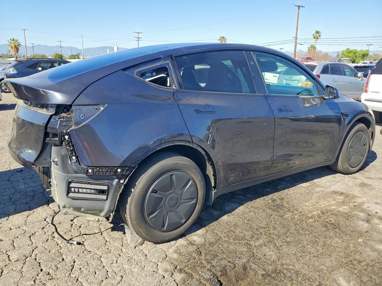 2026 Tesla Model Y - Image 3