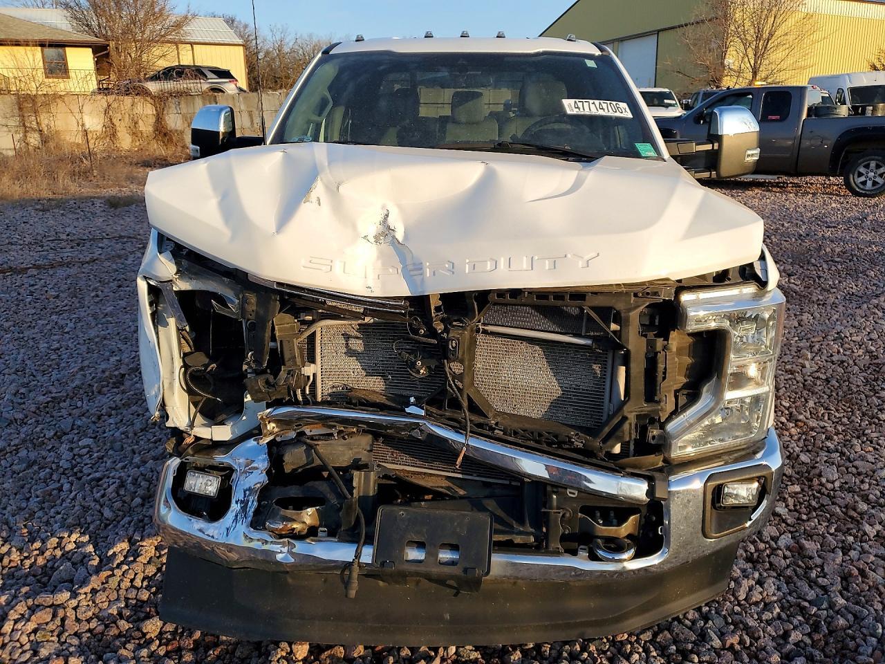 2022 Ford F250 Super Duty - Фото 5