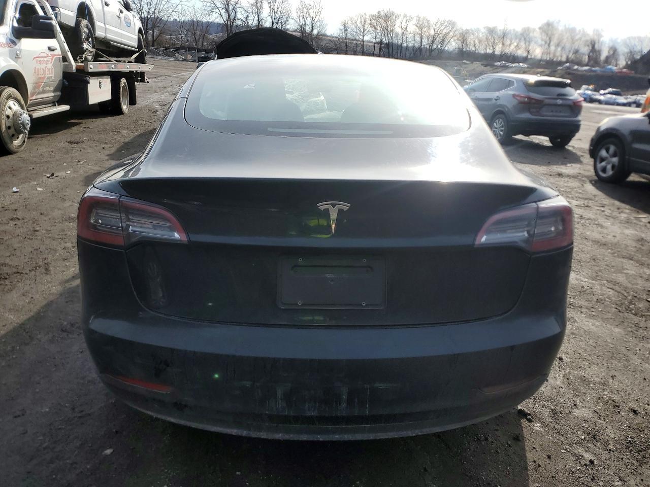 2023 Tesla Model 3 - Фото 6