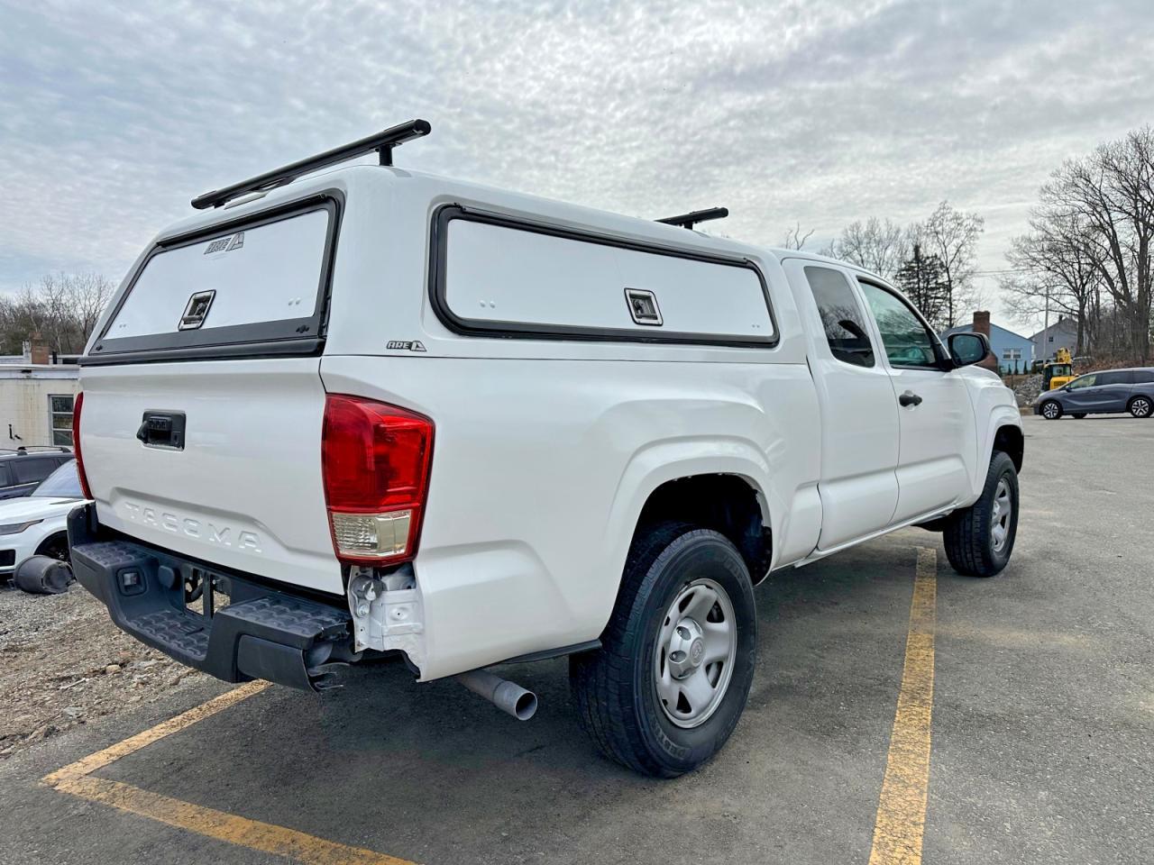 2019 Toyota Tacoma Sr - Фото 3