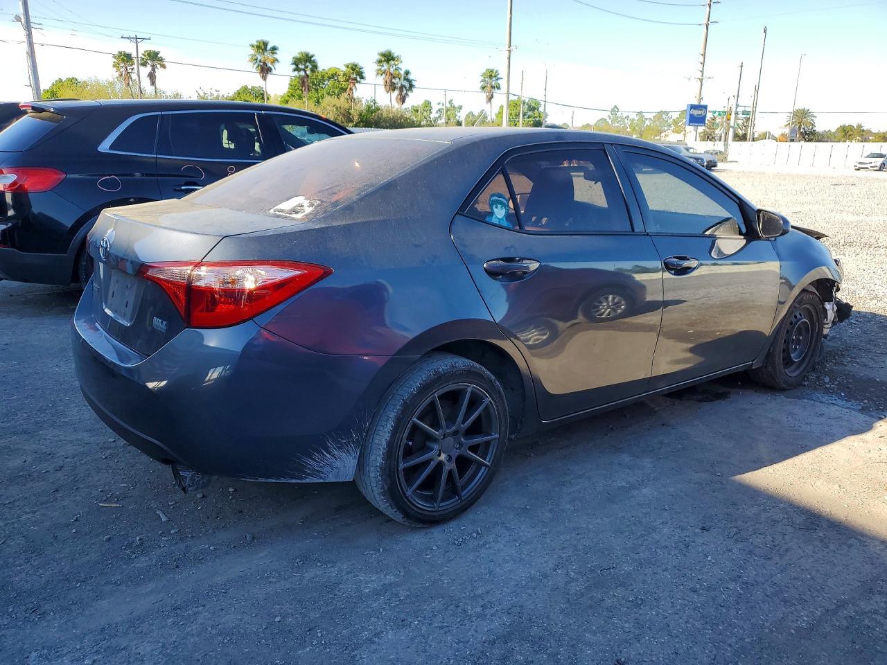 2017 Toyota Corolla Le - Image 3