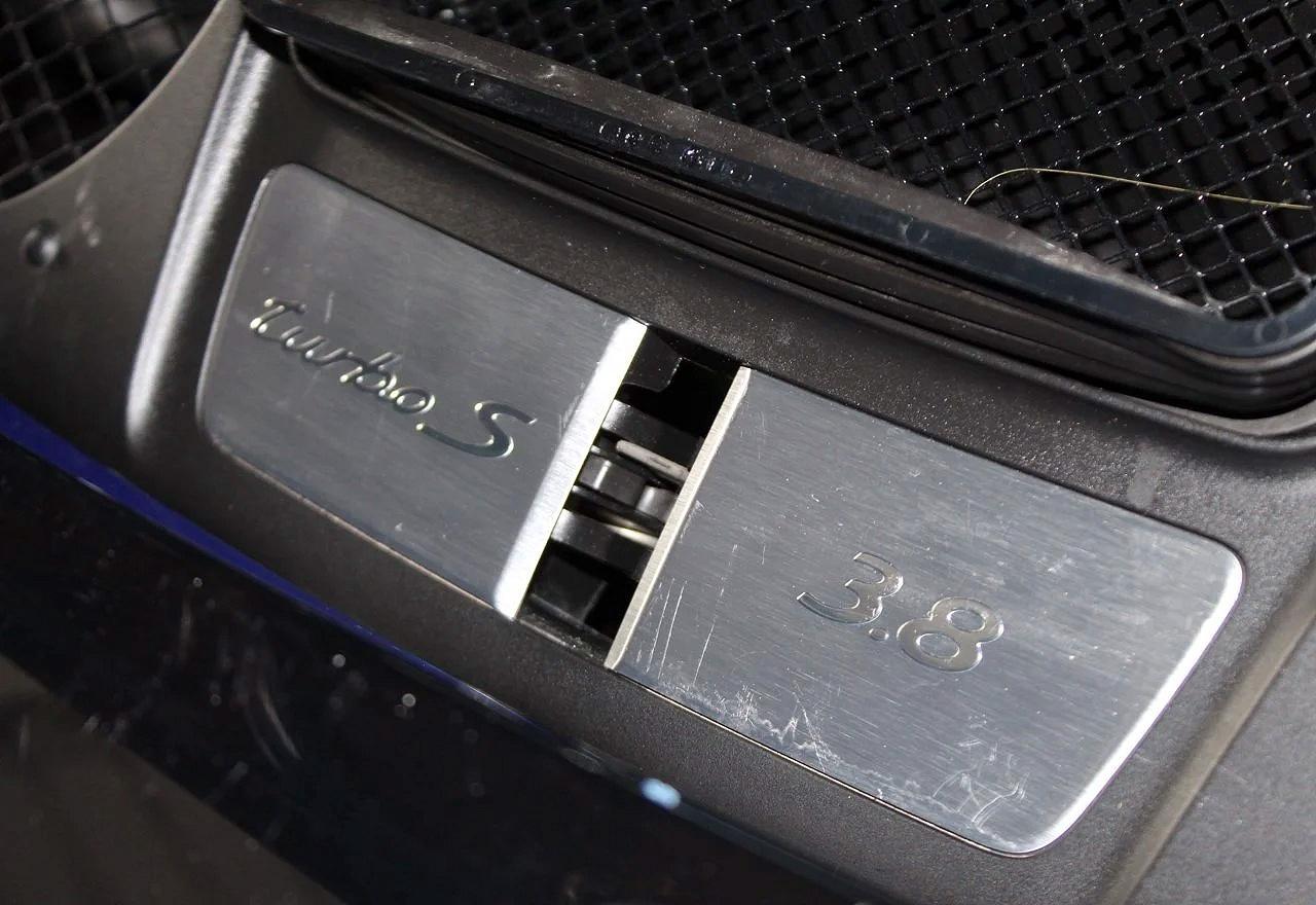 2018 Porsche 911 Turbo - Image 7