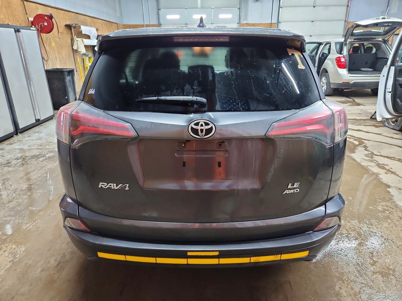 2017 Toyota Rav4 Le - Фото 6