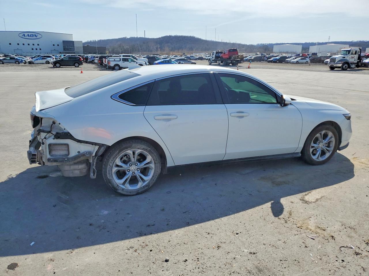 2023 Honda Accord Lx - Фото 3