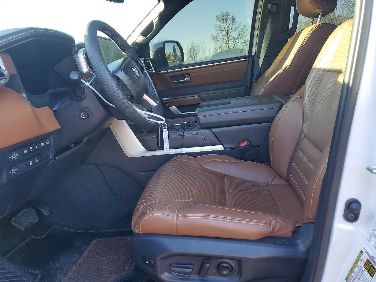 2025 Toyota Tundra 1794 Edition - Фото 7