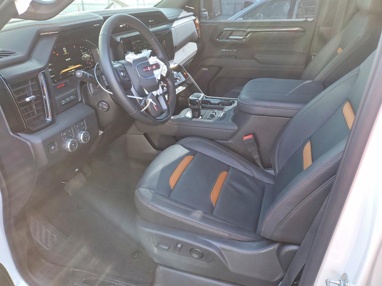 2026 GMC Sierra K1500 At4 - Image 7