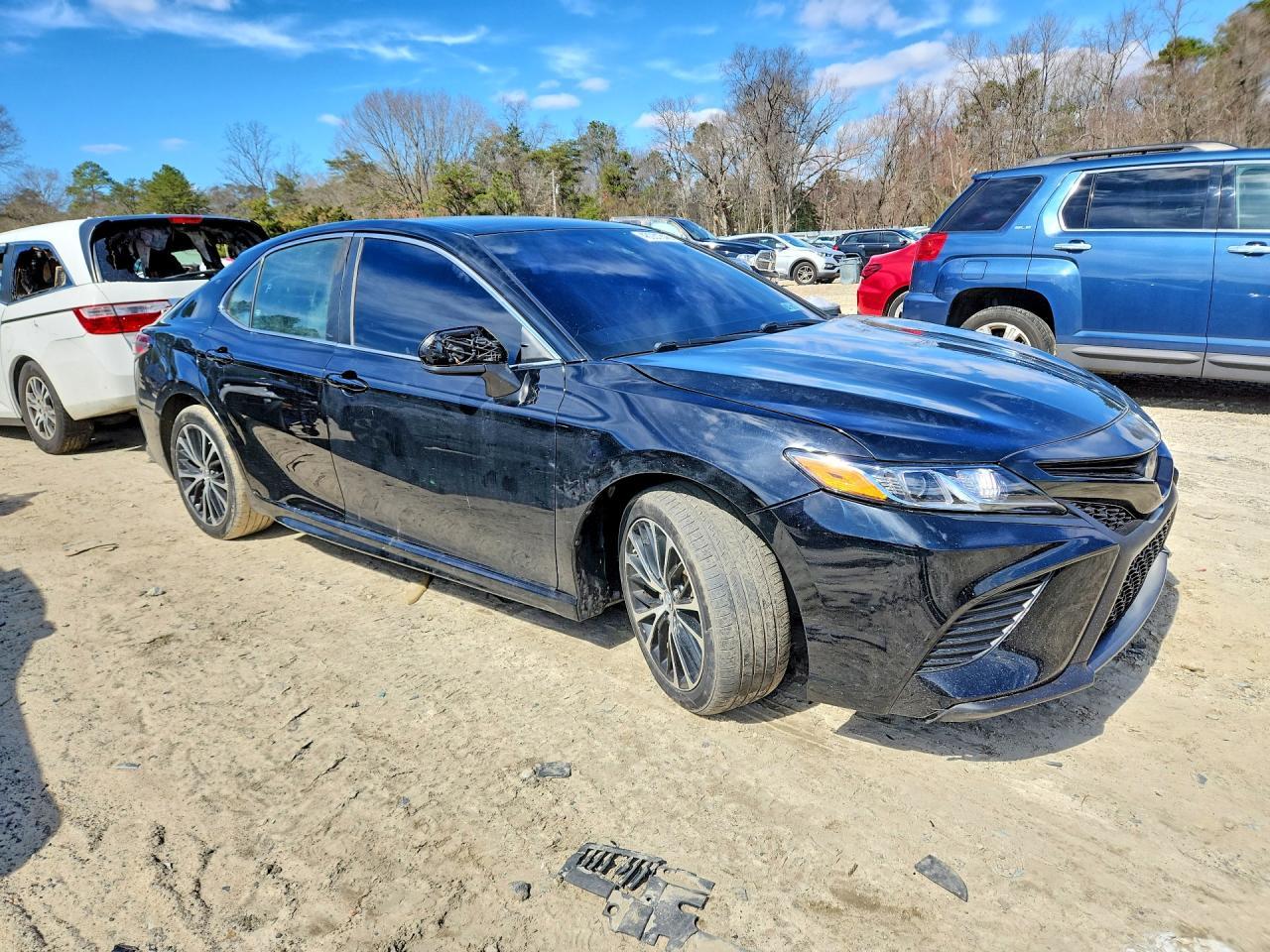 2019 Toyota Camry Se - Image 4