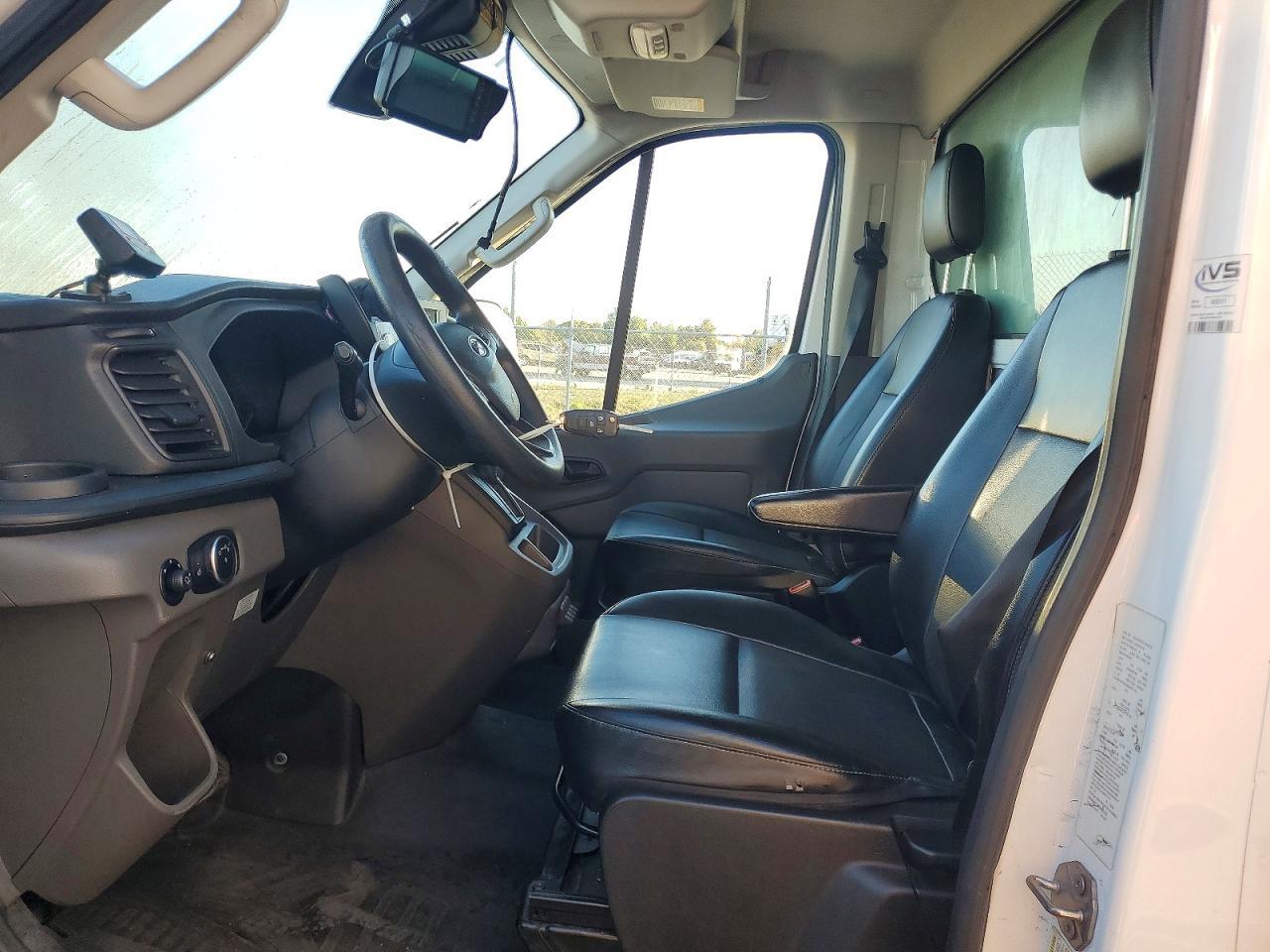 2020 Ford Transit Delivery Truck - Фото 7