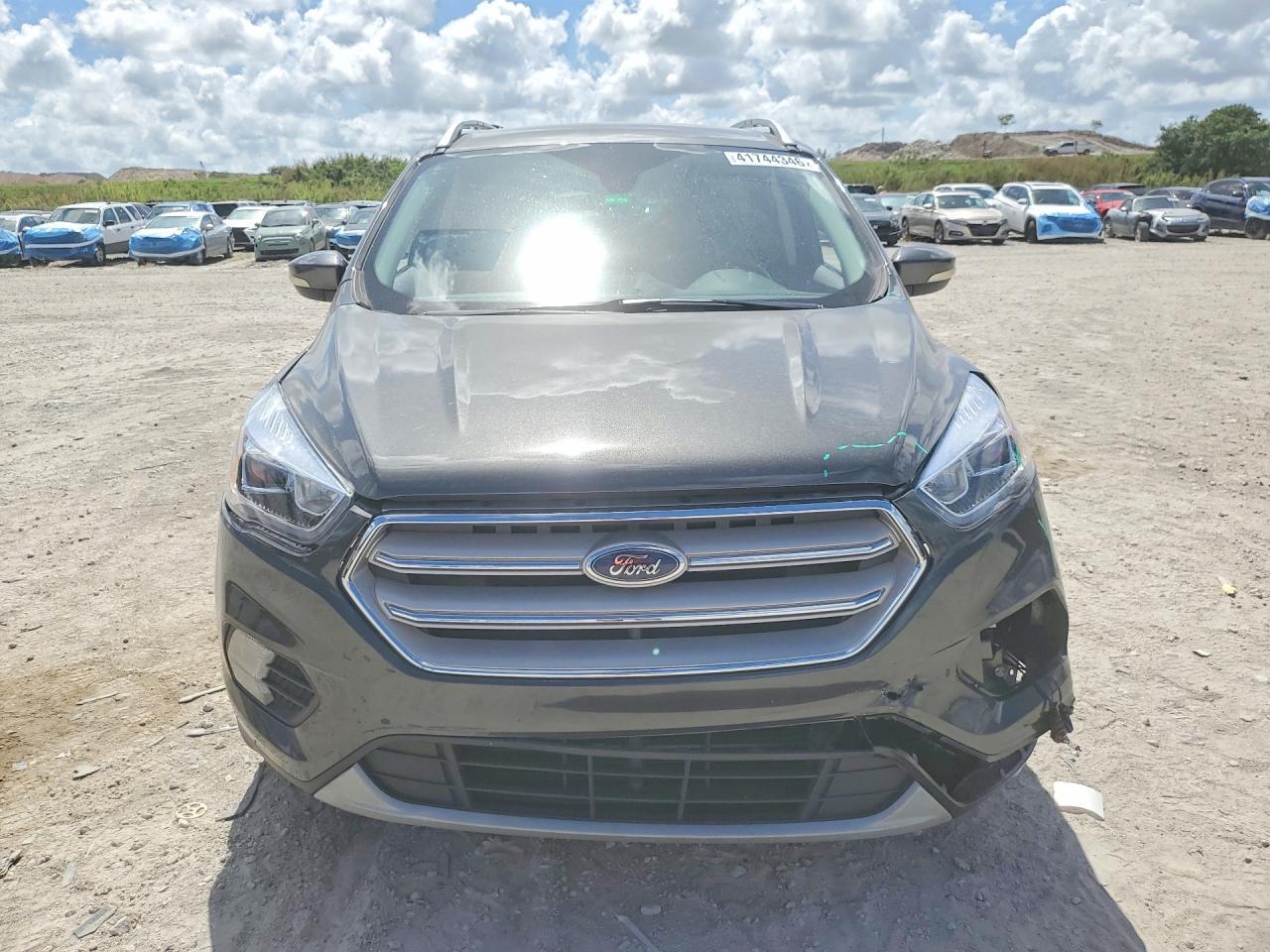 2017 Ford Escape Titanium - Image 5