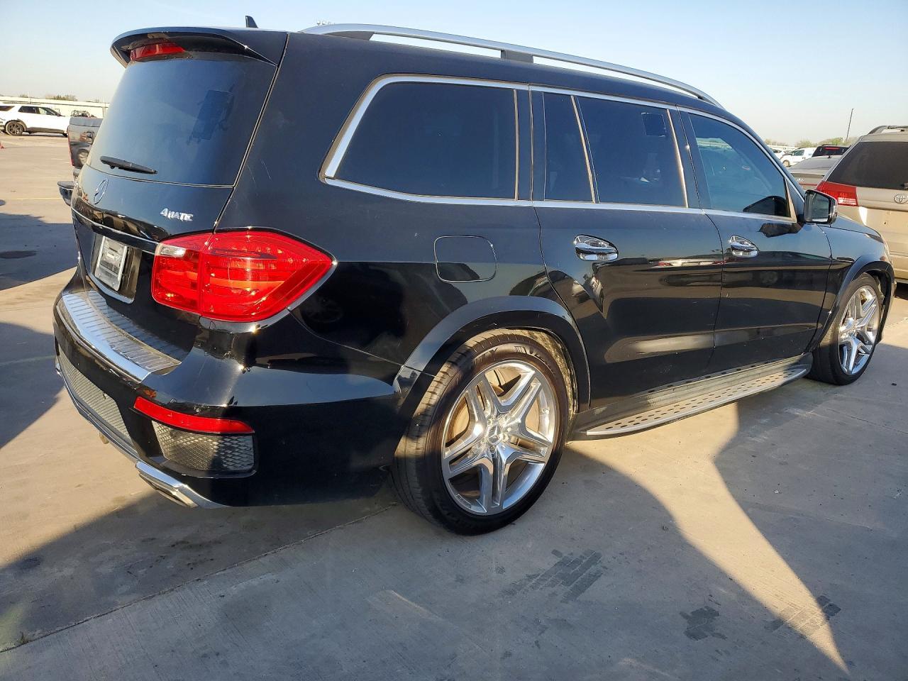 2015 Mercedes-Benz Gl 550 4Matic - Фото 3