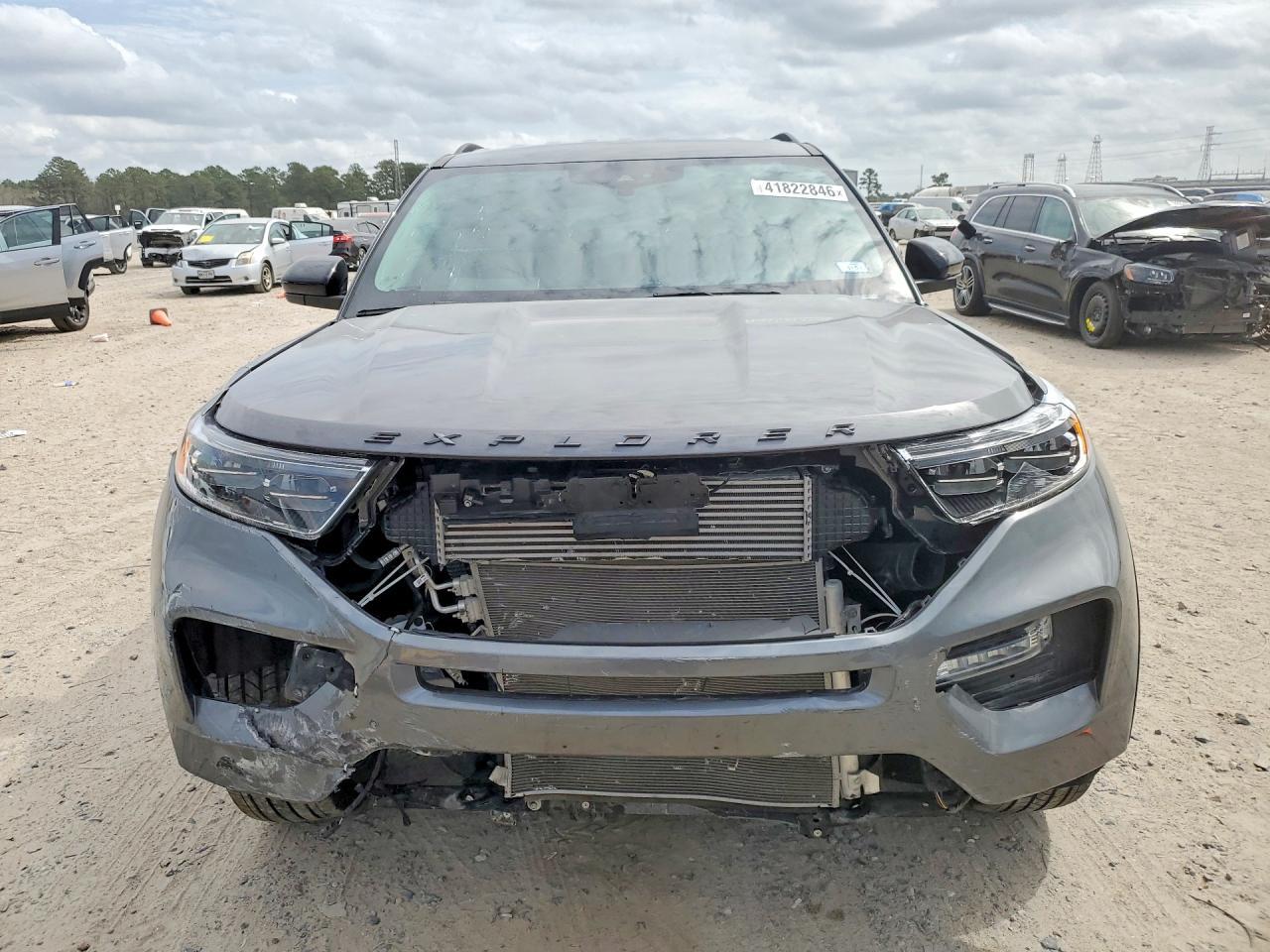 2024 Ford Explorer Xlt - Image 5