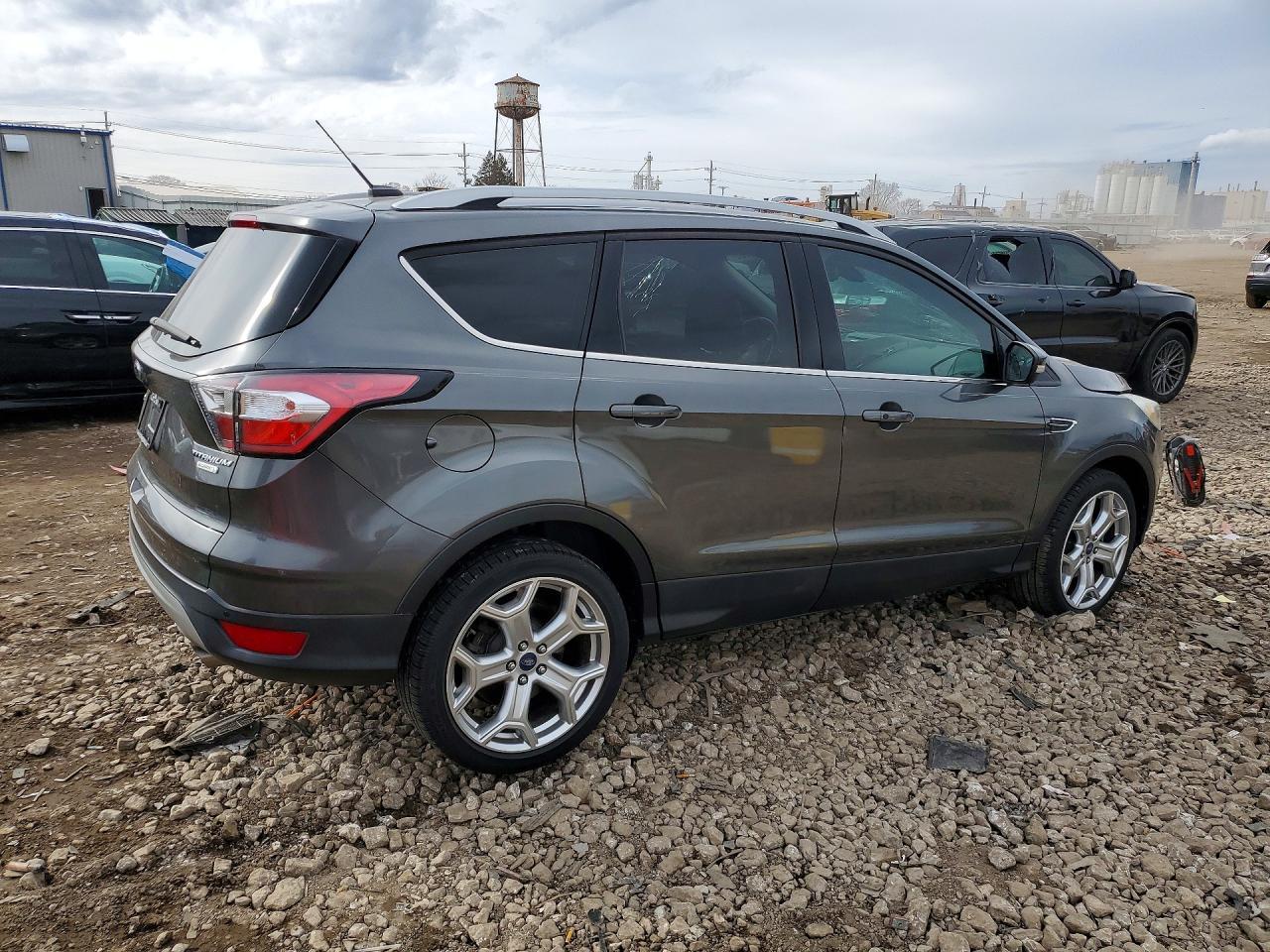 2017 Ford Escape - Фото 3