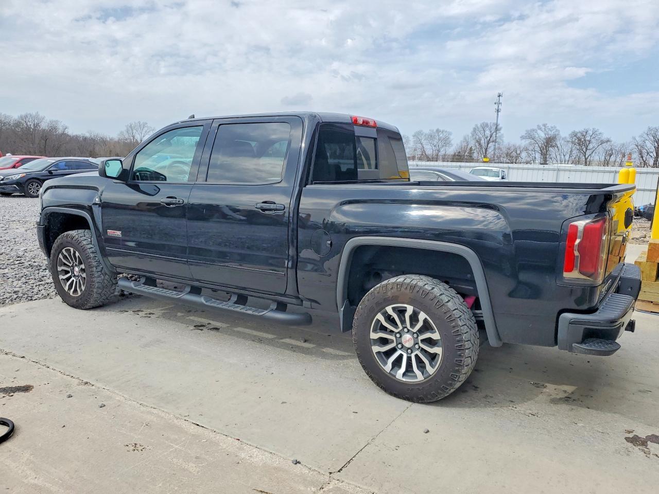 2017 GMC Sierra K1500 Slt - Фото 2