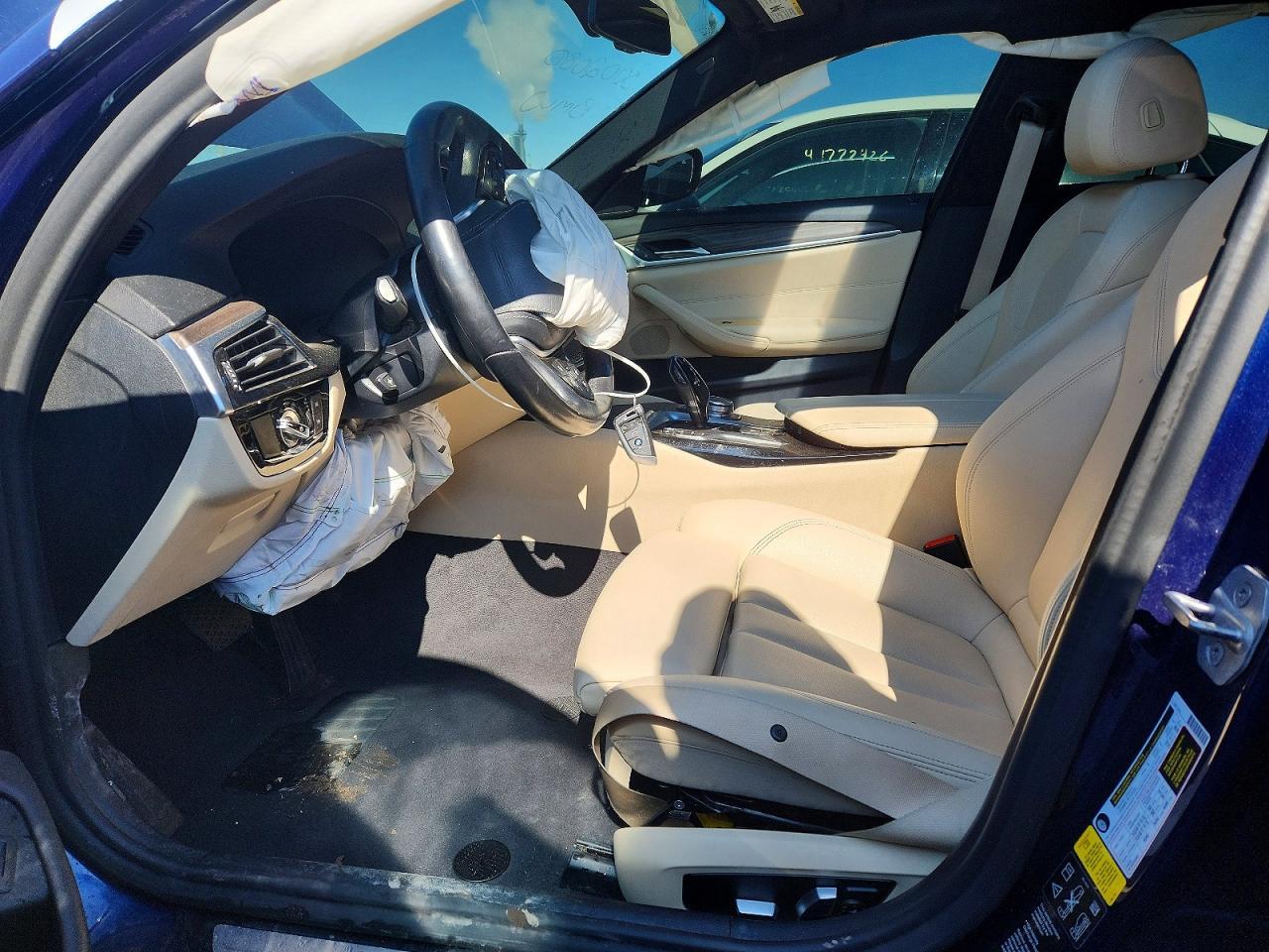2020 BMW 530 Xi - Фото 7