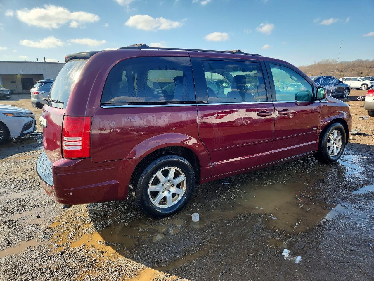 2008 Chrysler Town & Country Touring - Image 3