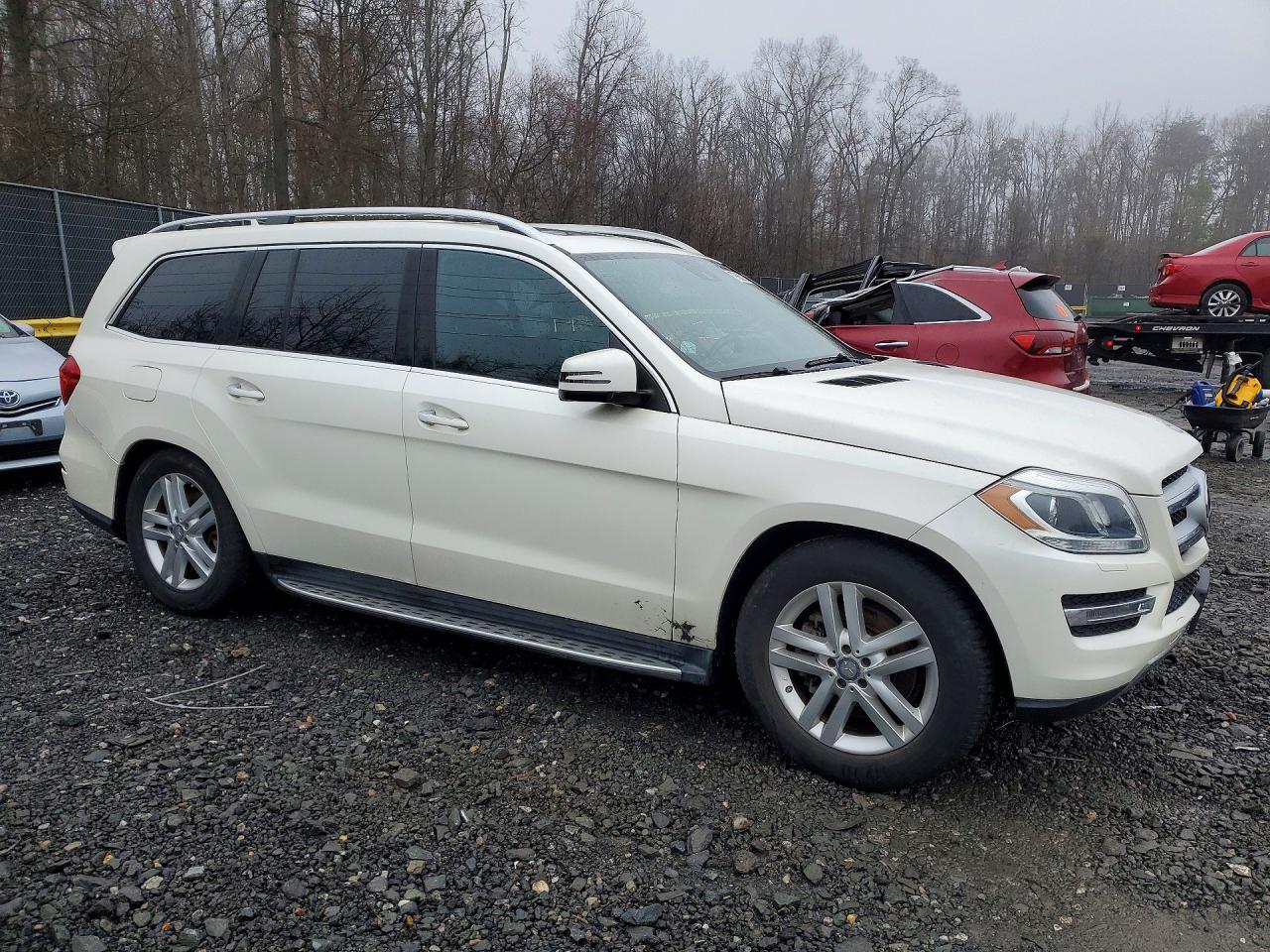 2016 Mercedes-Benz Gl 450 4Matic - Image 4