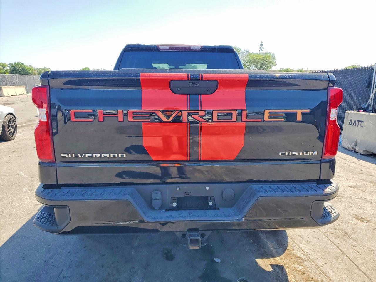 2021 Chevrolet Silver1500 - Фото 6