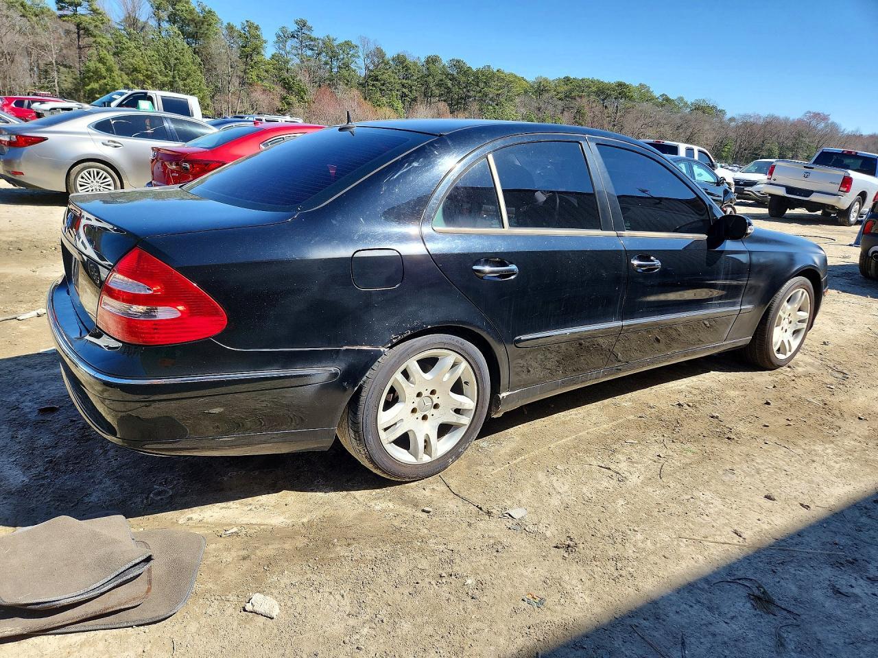2003 Mercedes-Benz E 500 - Image 3