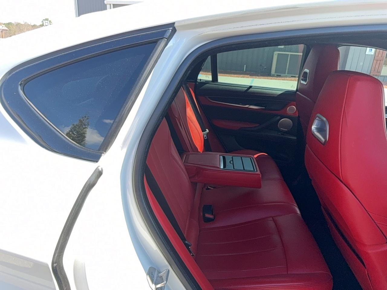 2017 BMW X6 M - Фото 6