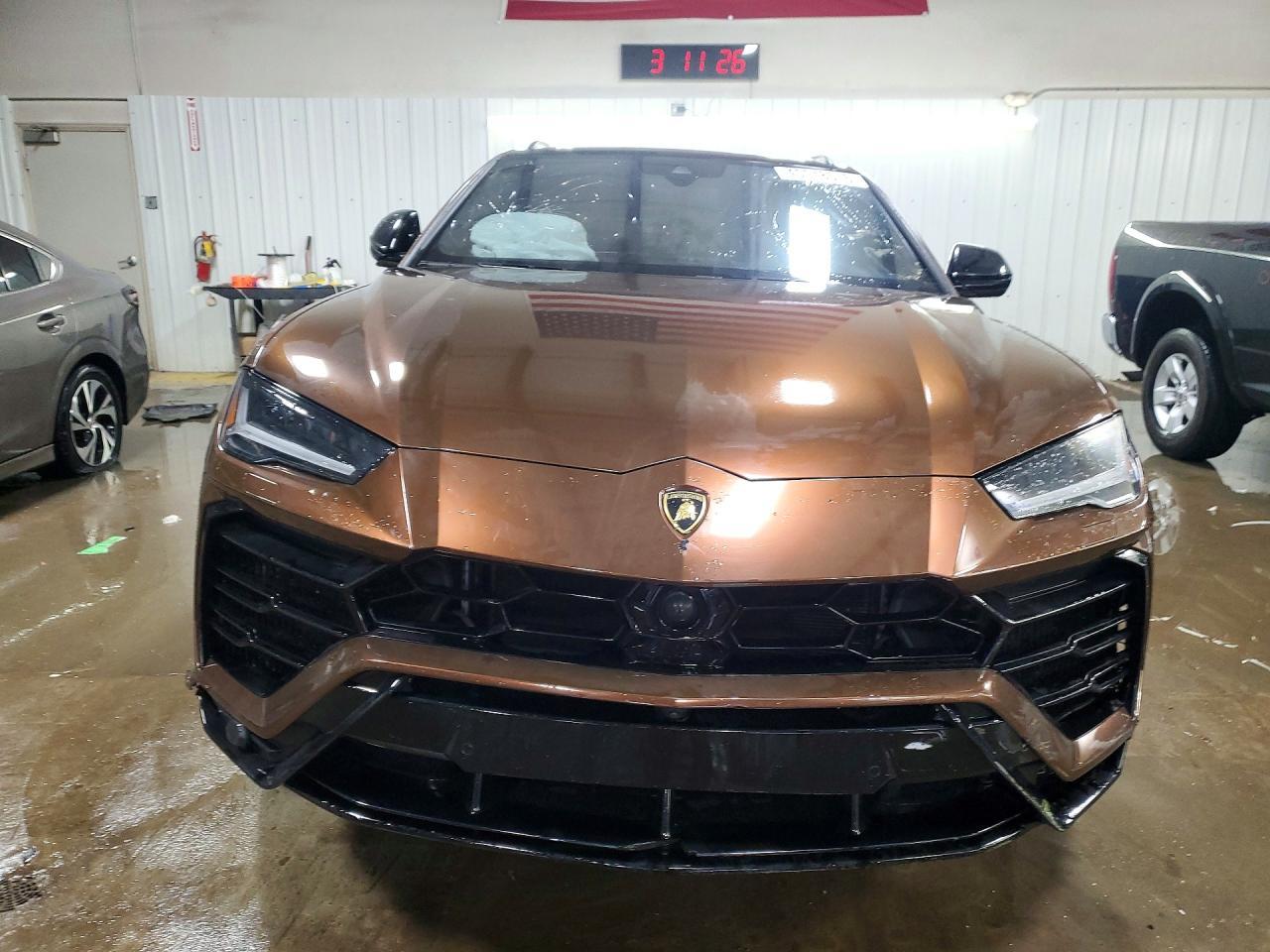 2020 Lamborghini Urus - Image 5