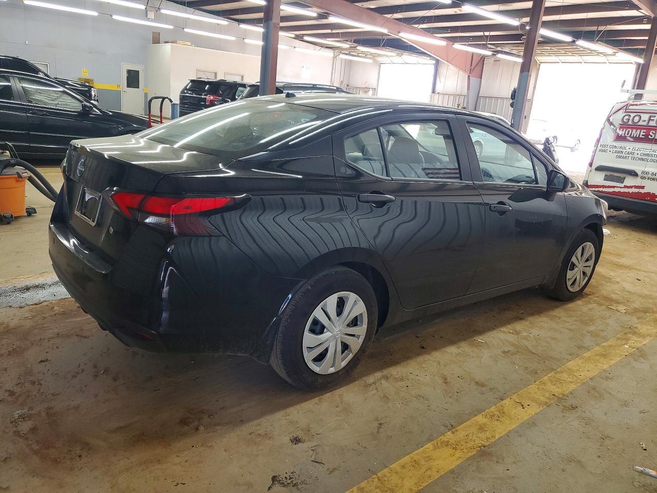 2025 Nissan Versa S - Фото 3