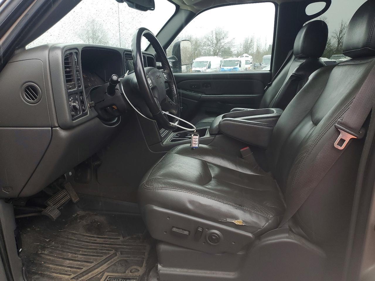 2005 GMC Sierra K2500 Heavy Duty - Фото 7