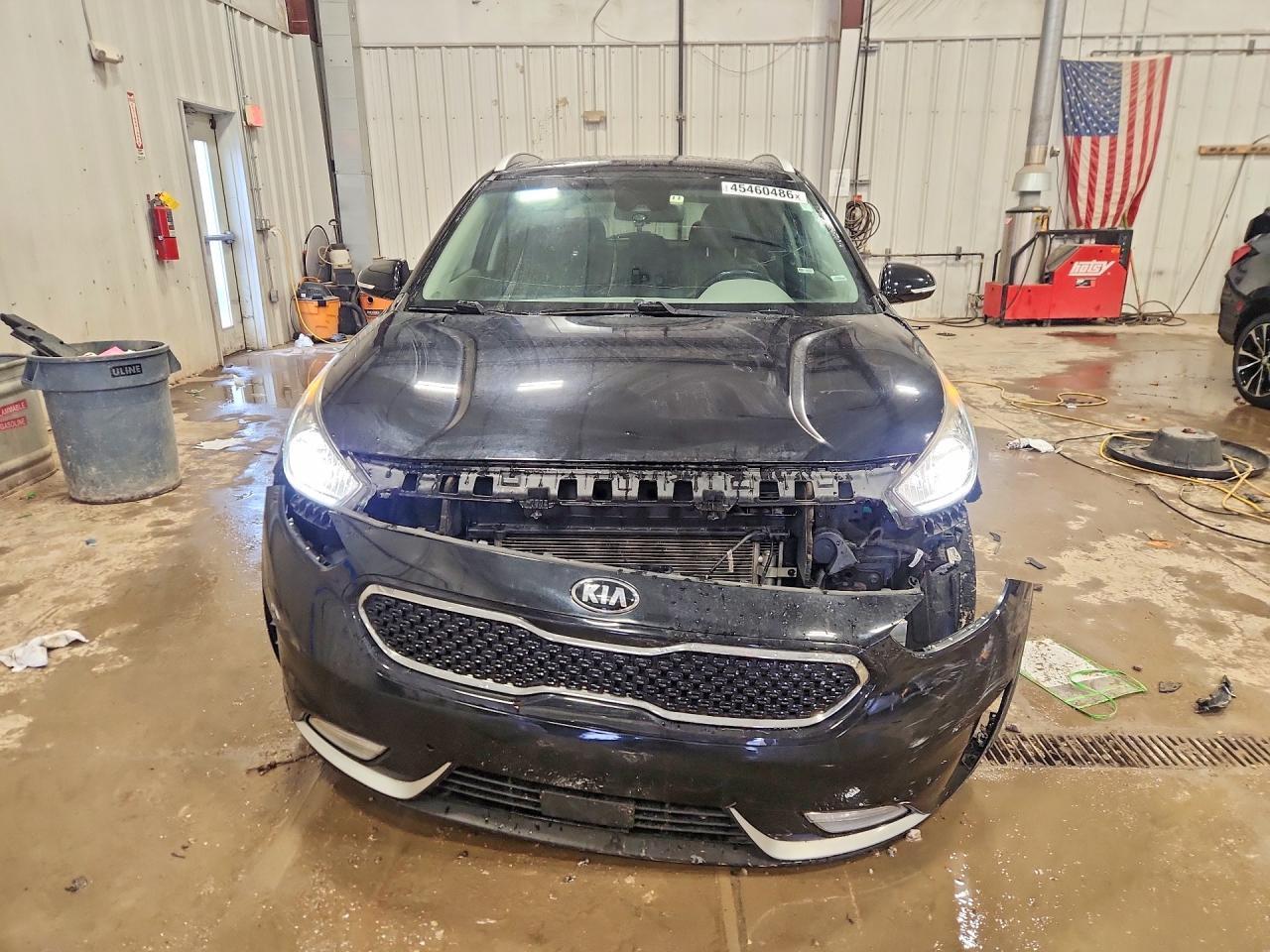 2017 Kia Niro Touring - Фото 5