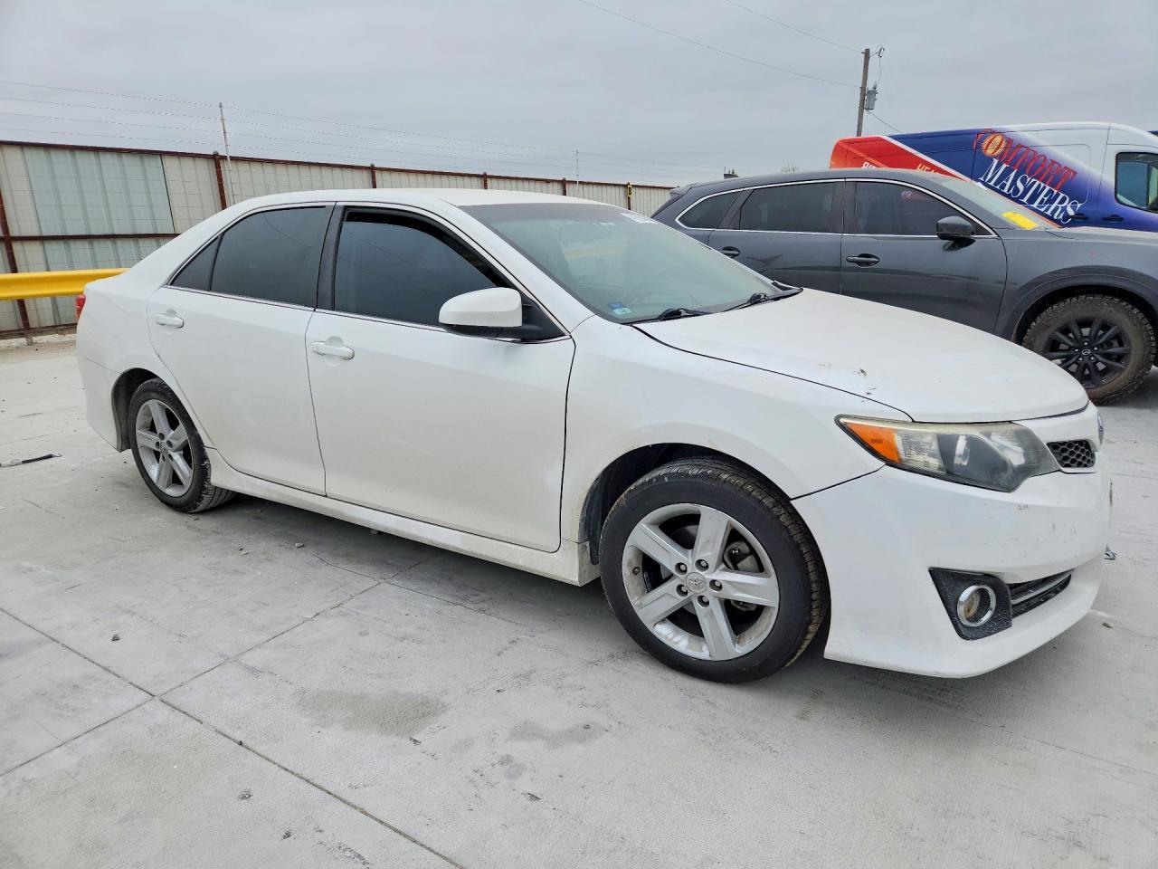 2014 Toyota Camry Se - Фото 4