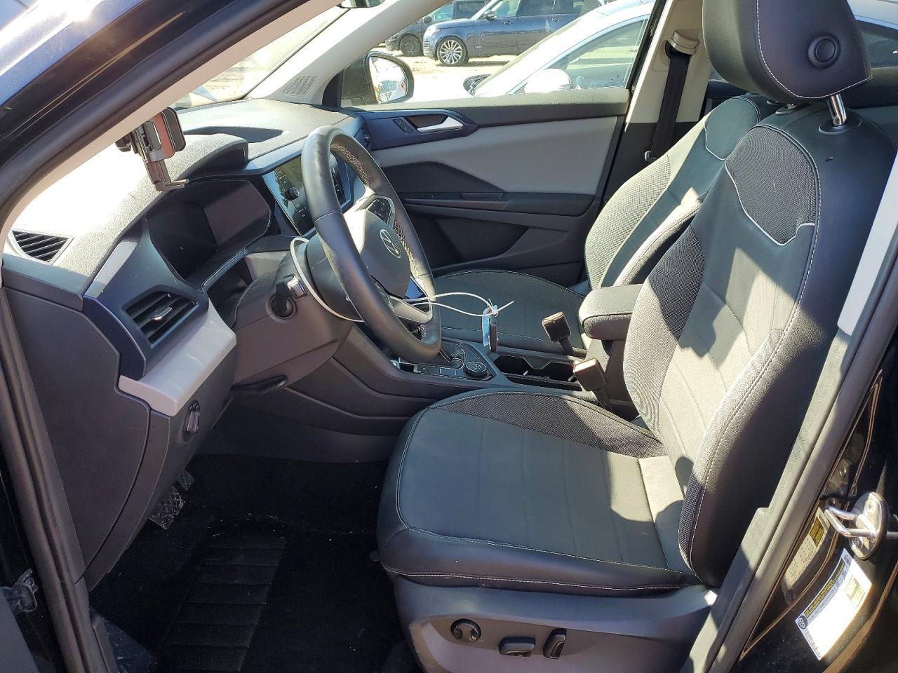 2023 Volkswagen Taos Se - Image 7