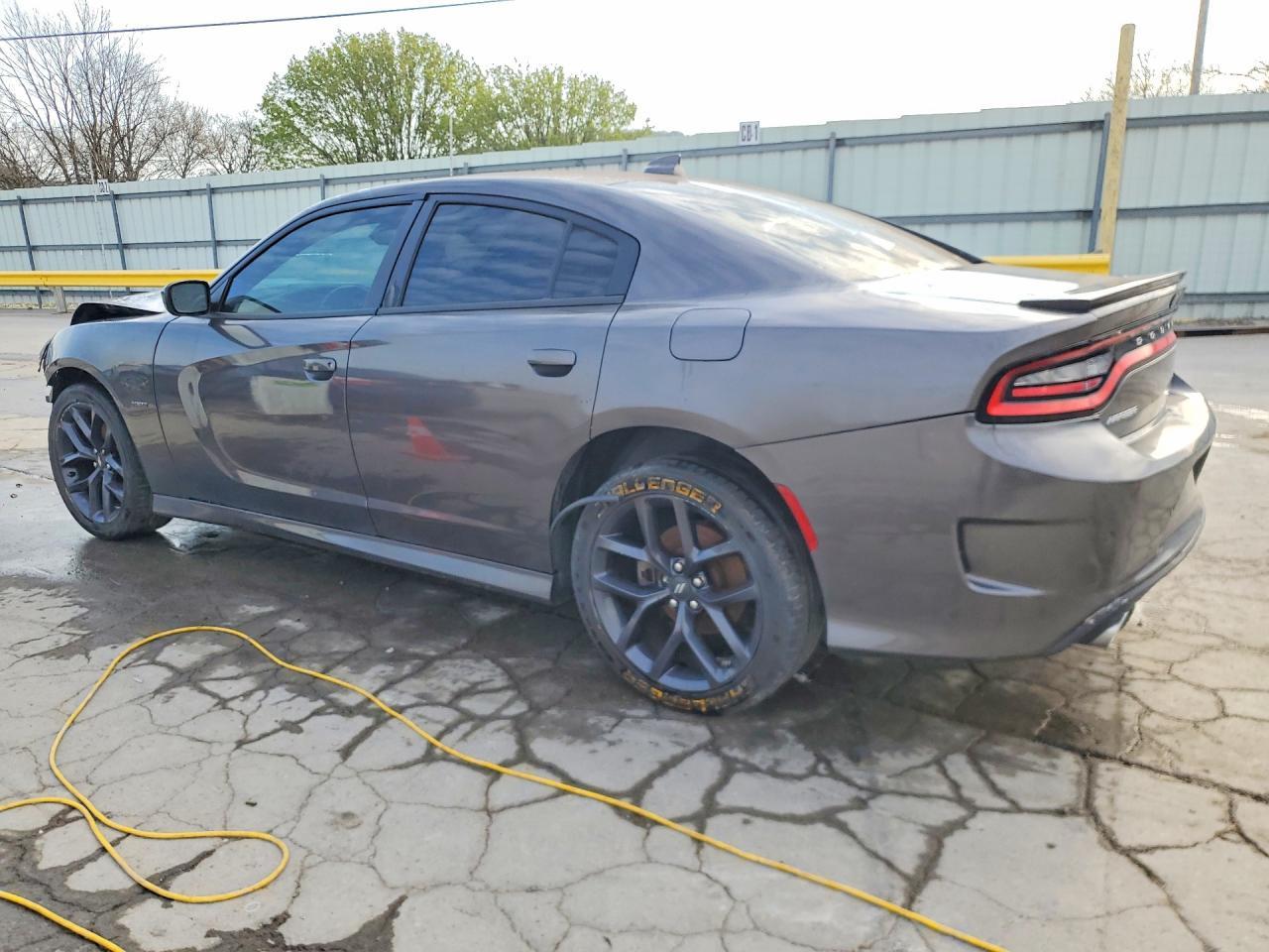 2019 Dodge Charger R - Фото 2