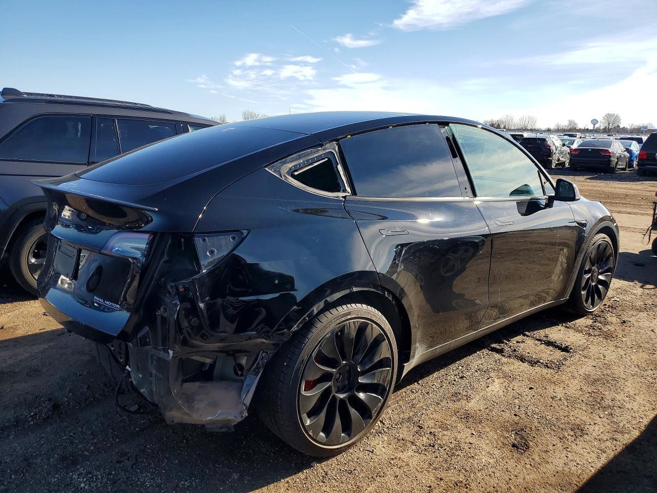 2022 Tesla Model Y - Image 3