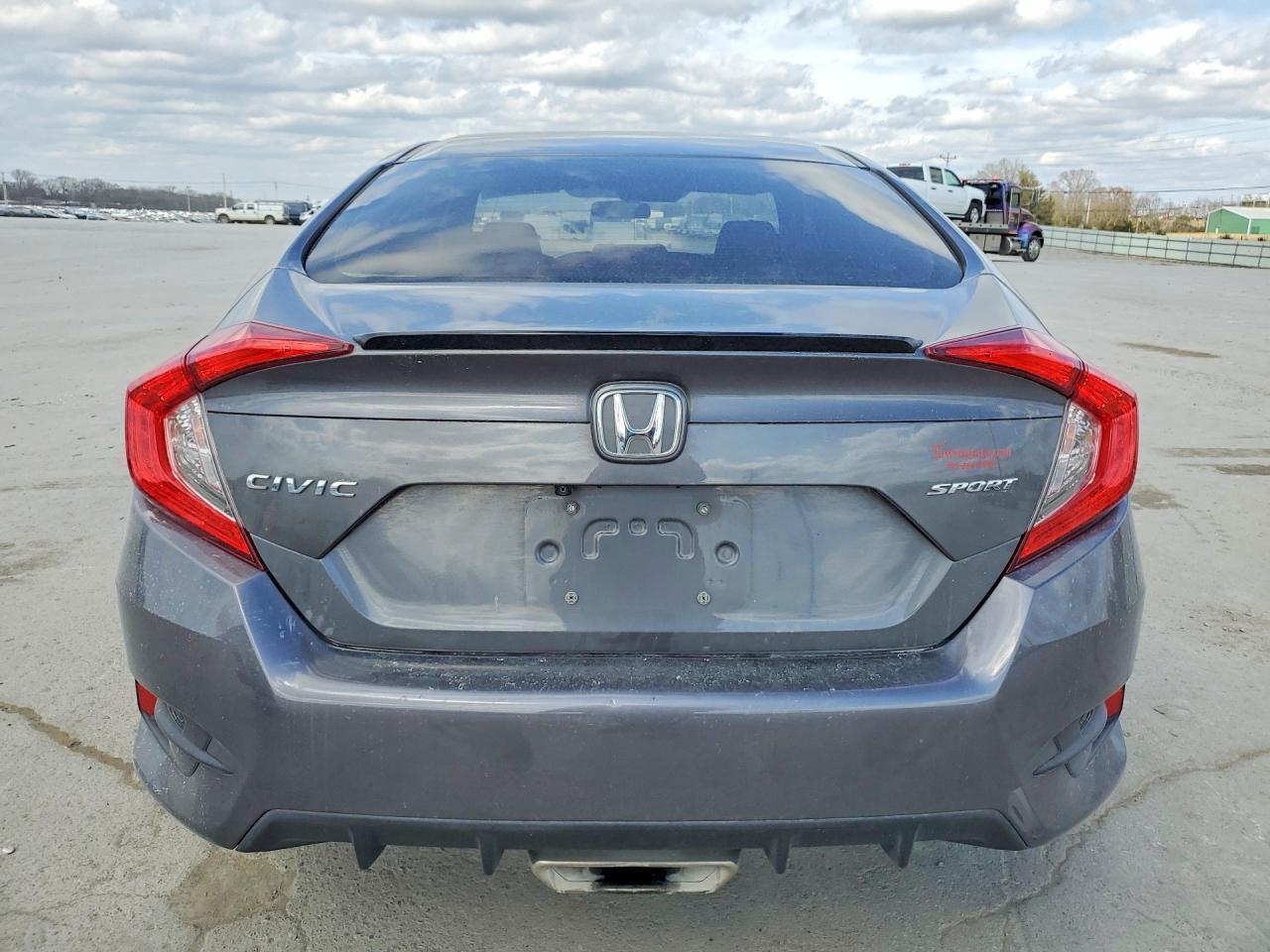 2019 Honda Civic Sport - Image 6