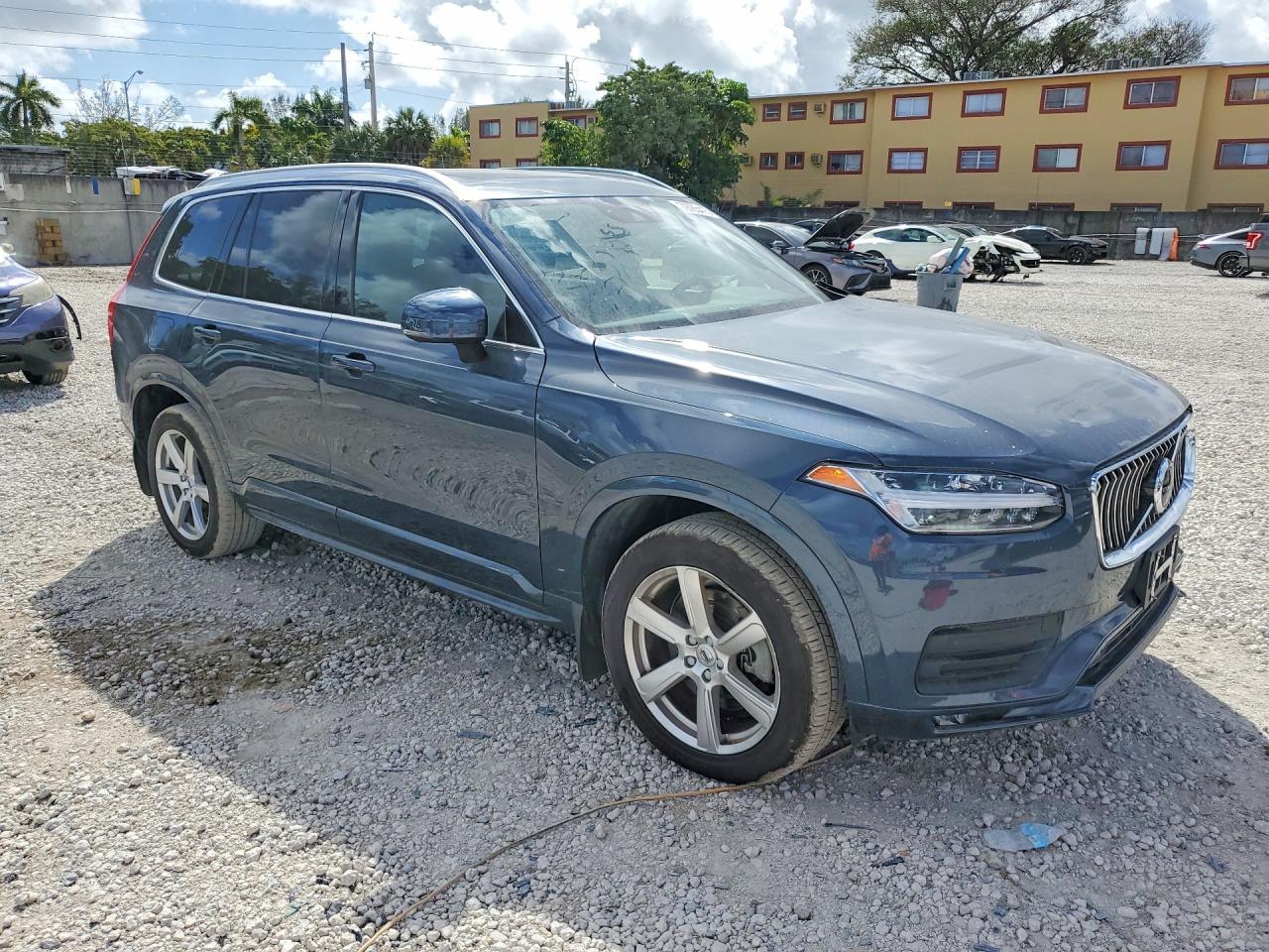 2022 Volvo Xc90 T6 Momentum - Фото 4