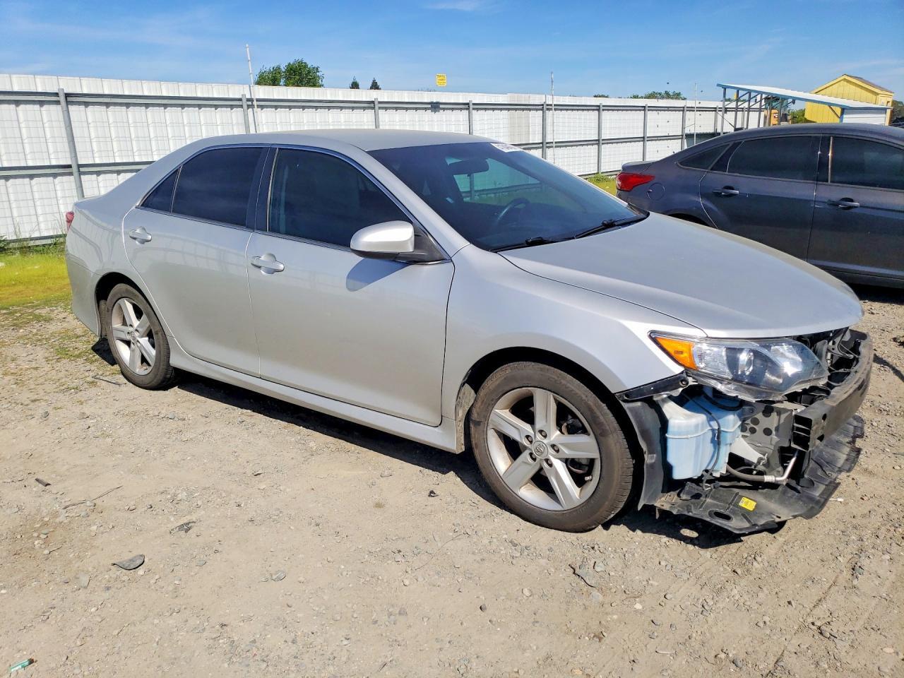 2013 Toyota Camry Se - Фото 4