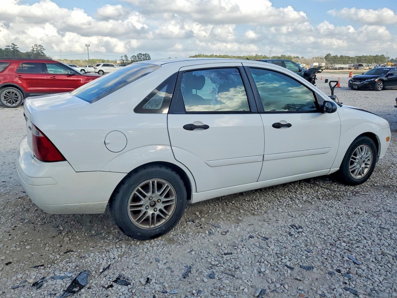 2005 Ford Focus Zx4 - Фото 3