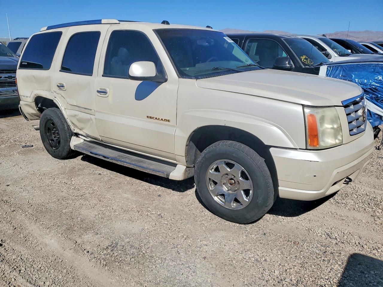 2005 Cadillac Escalade Luxury - Image 4
