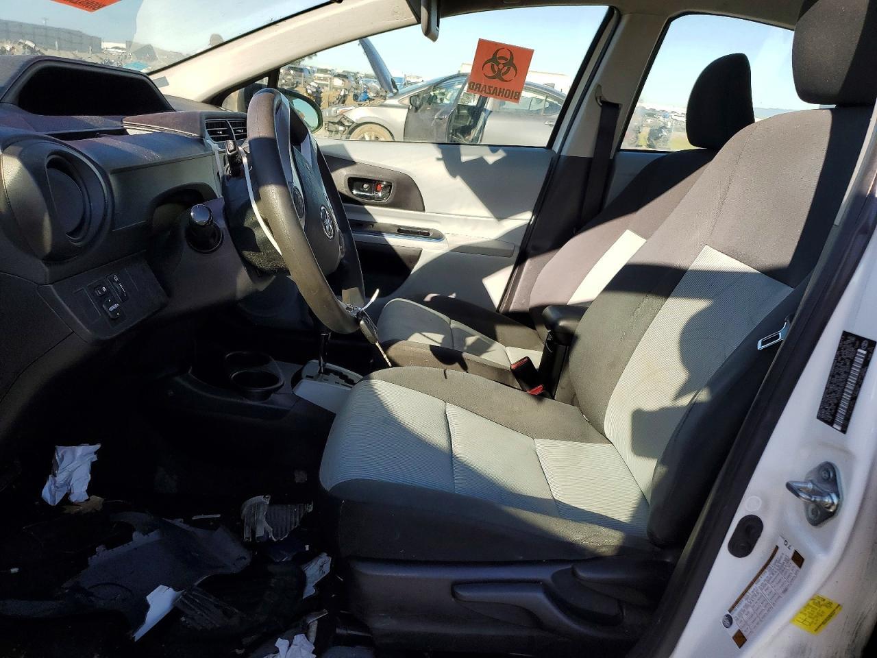 2013 Toyota Prius C Two - Фото 7