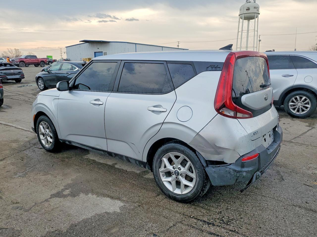 2021 Kia Soul S - Image 2