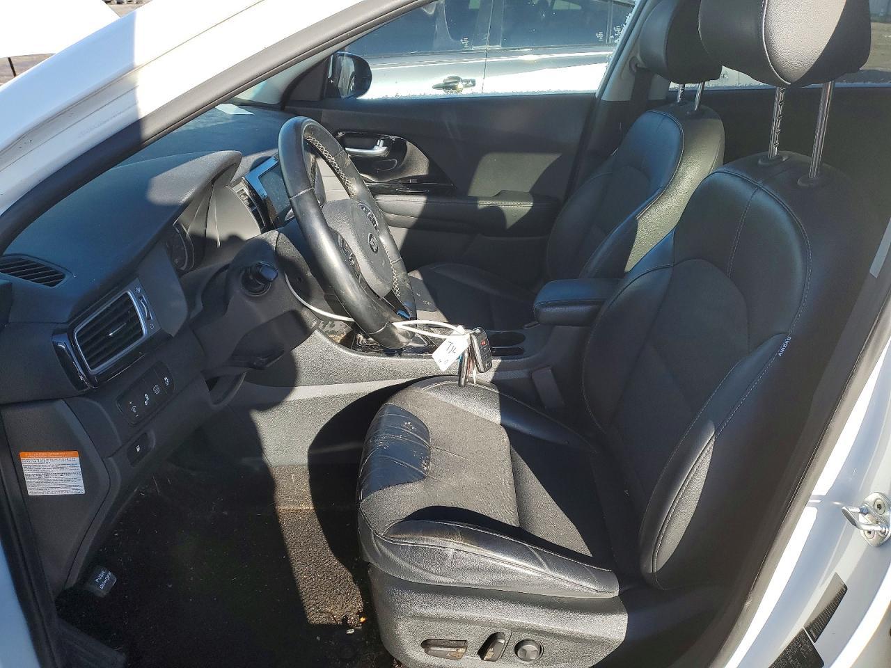 2019 Kia Niro S Touring - Фото 7