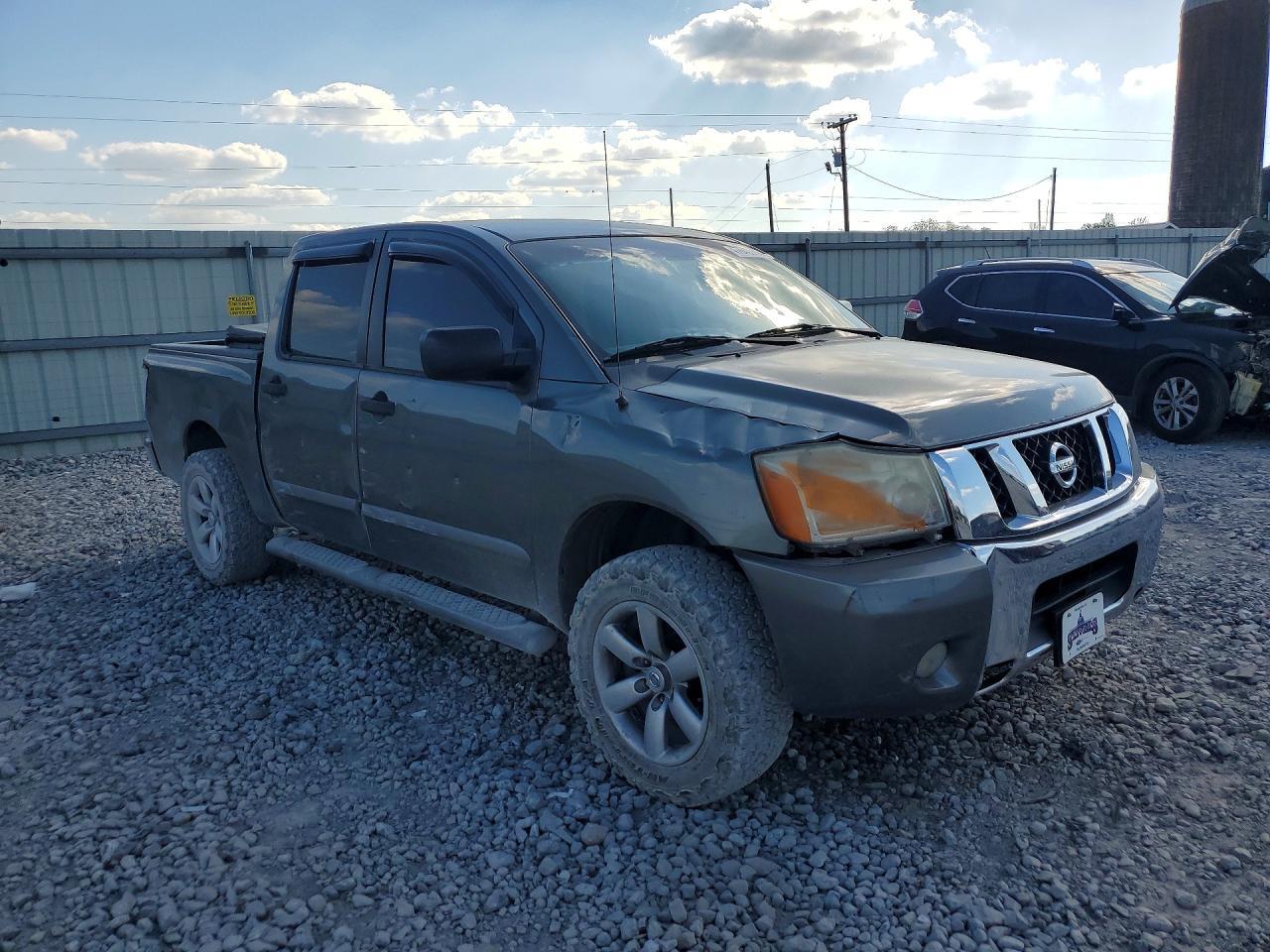2015 Nissan Titan Sv - Фото 4