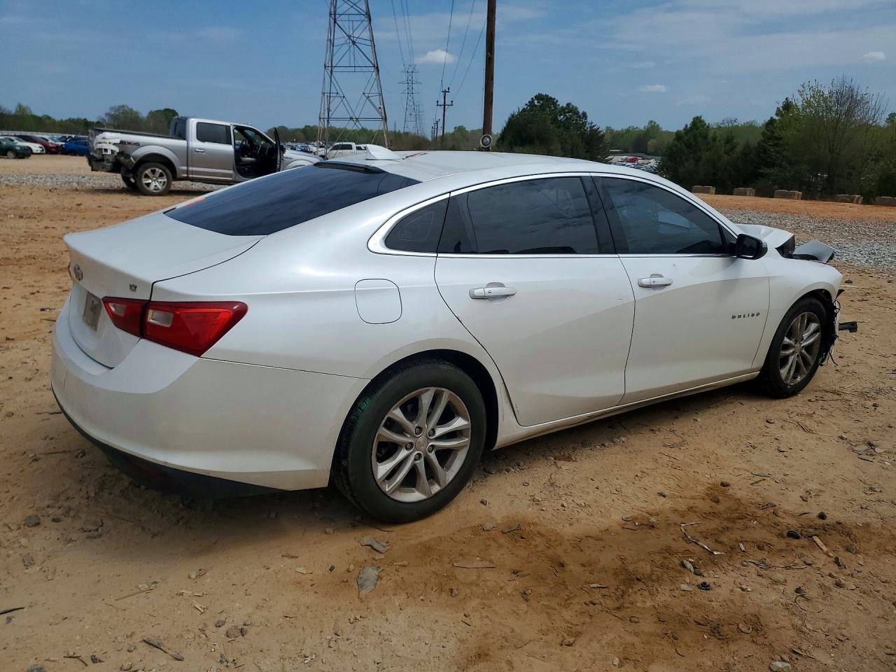 2017 Chevrolet Malibu Lt - Image 3