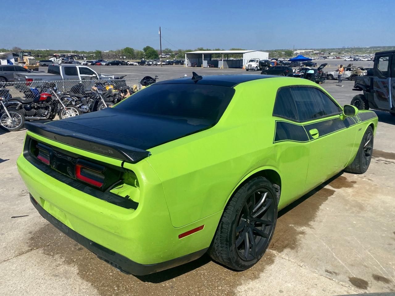 2023 Dodge Challenger R - Фото 3