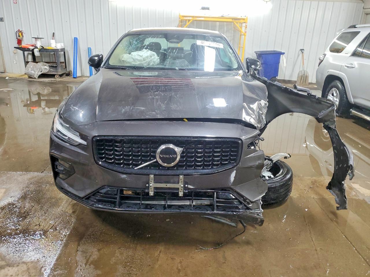 2024 Volvo S60 Core - Image 5