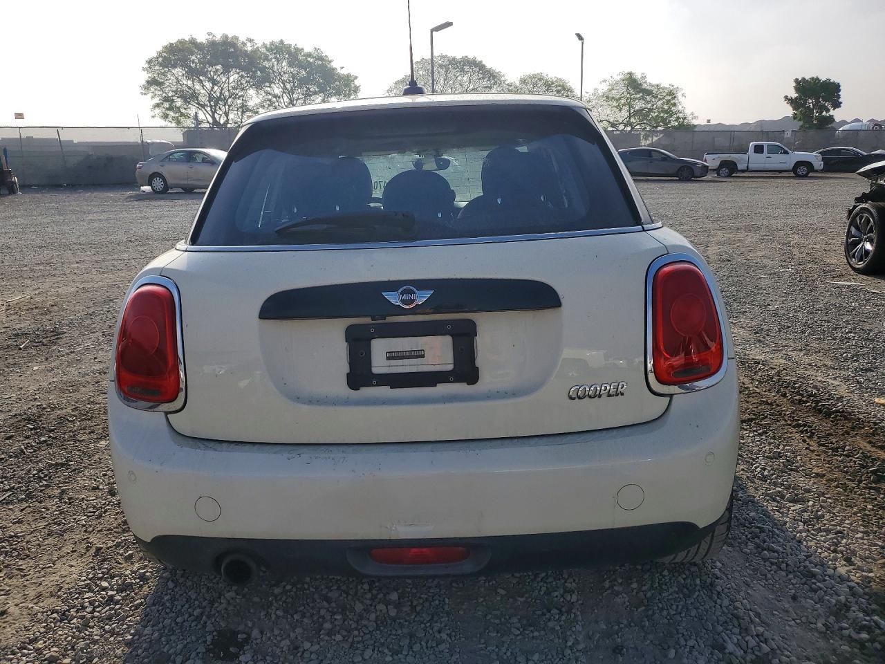 2018 Mini Cooper - Image 6