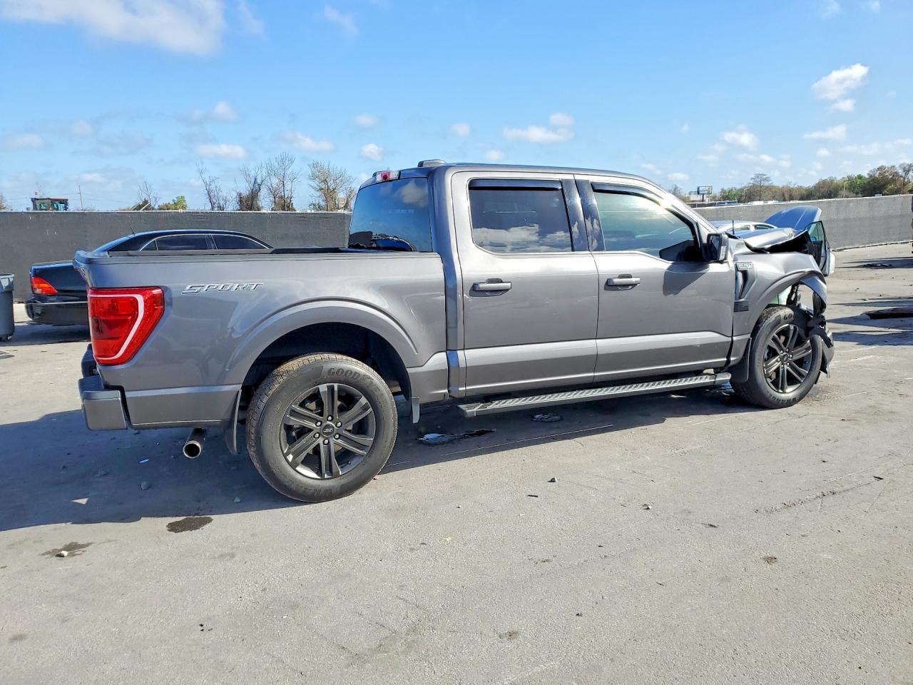 2022 Ford F150 Supercrew - Image 3