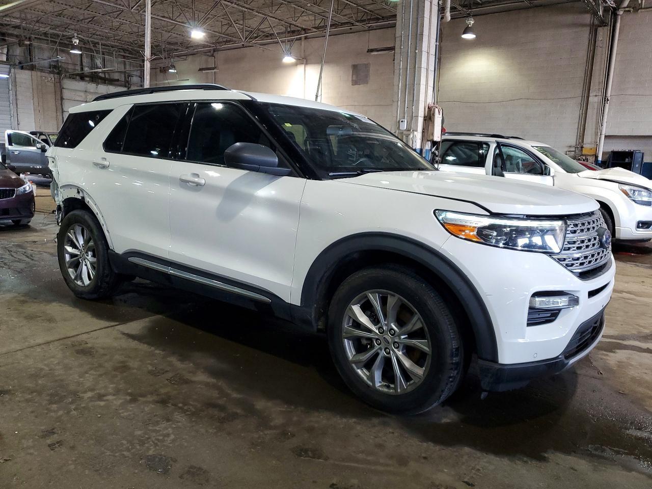 2020 Ford Explorer Xlt - Image 4