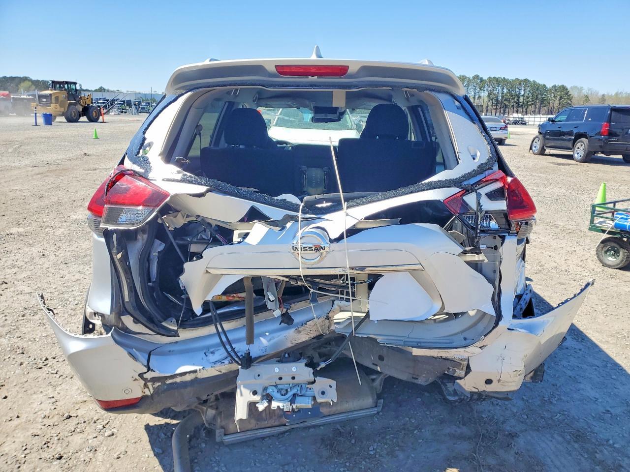 2019 Nissan Rogue Sv - Image 6