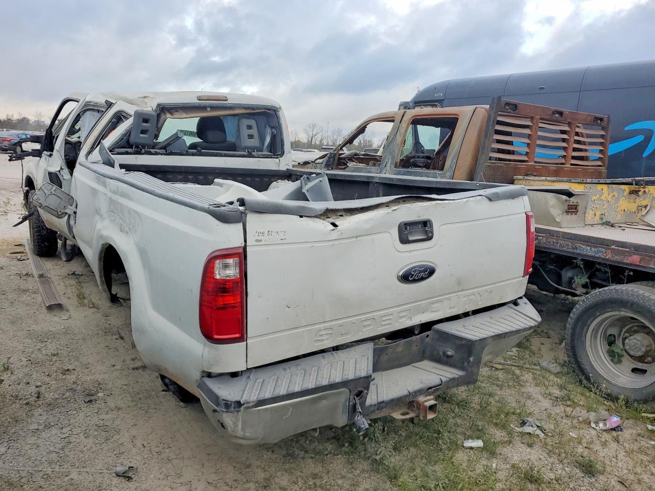 2015 Ford F250 Super Duty - Фото 2