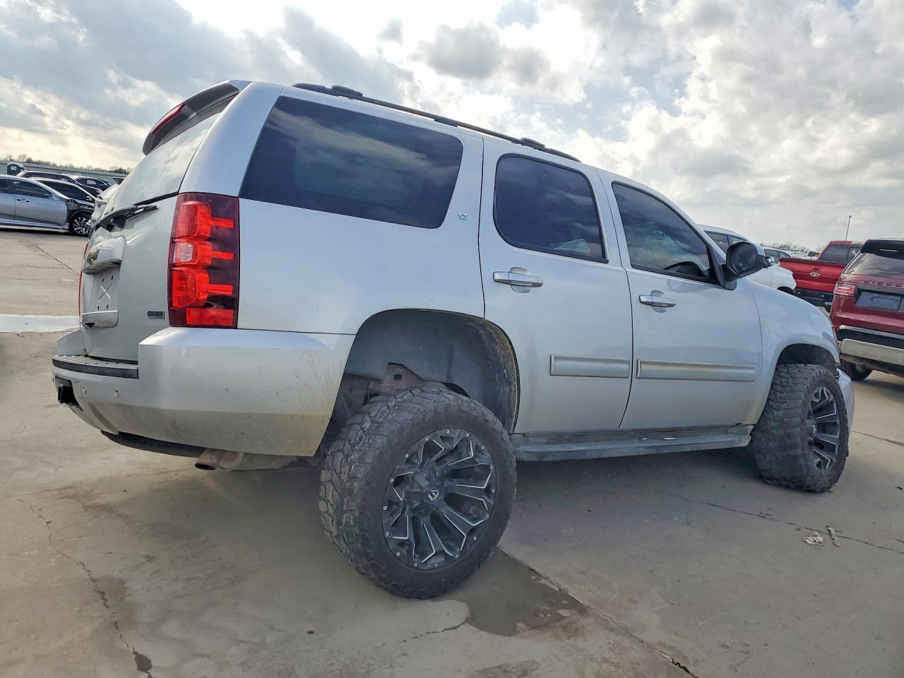 2011 Chevrolet Tahoe K1500 Lt - Фото 3